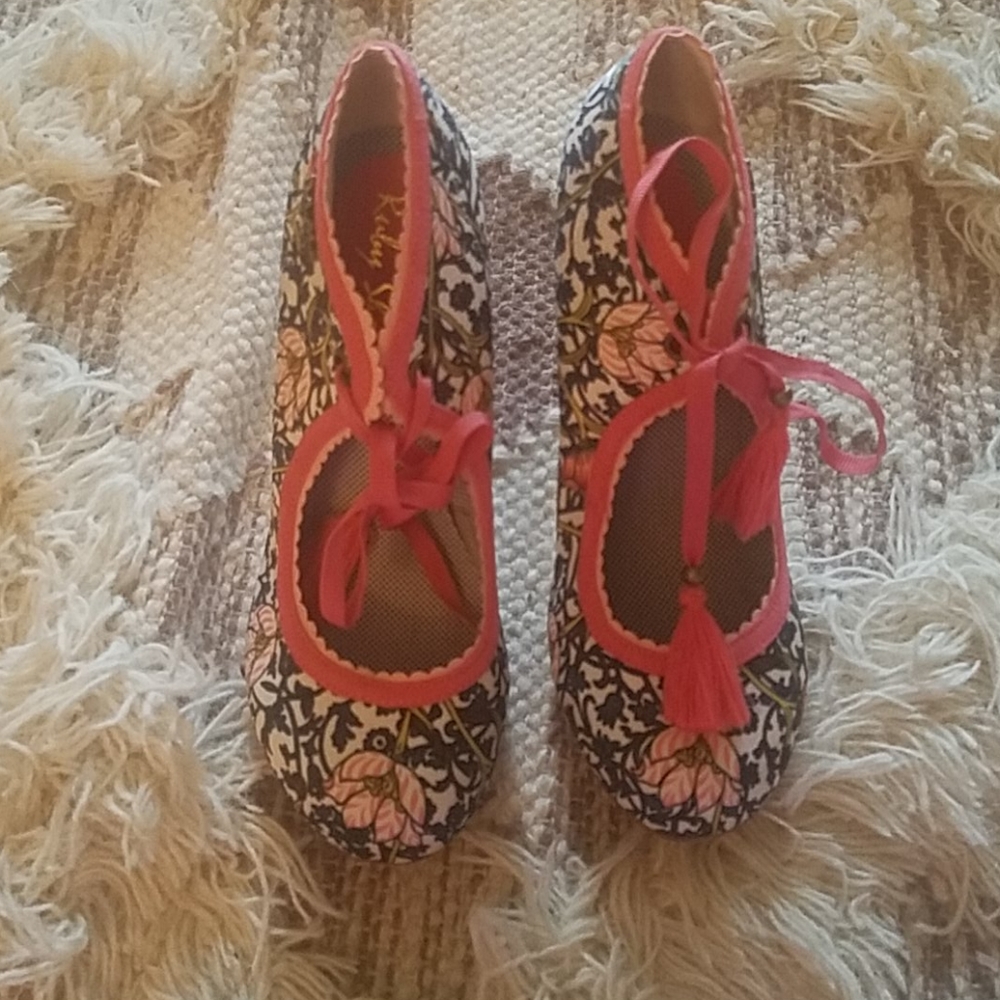 New Ruby Shoo Size 38 no tags vintage look shoes